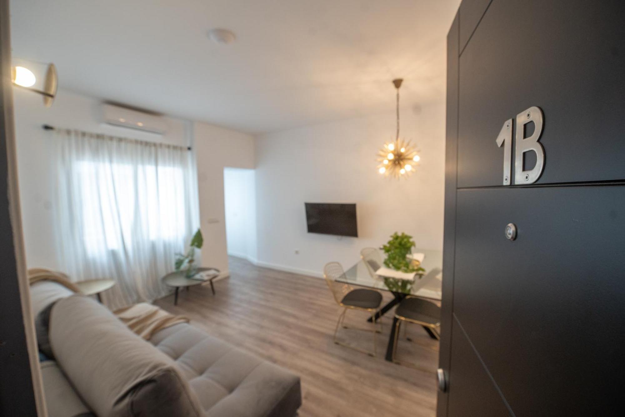 Suites La Merced Málaga Szoba fotó